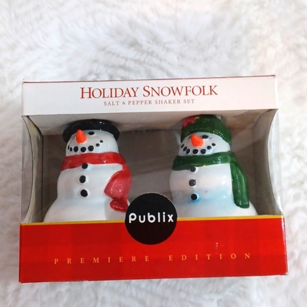 Publix Vintage  Snowman Salt & Pepper Shakers Collectible 2004 Brand New In Box
